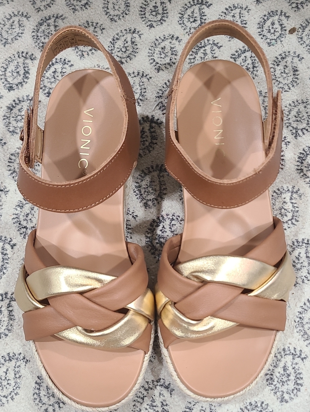 Vionic Women's Tan and Gold Braided Strap Slingback Sandals